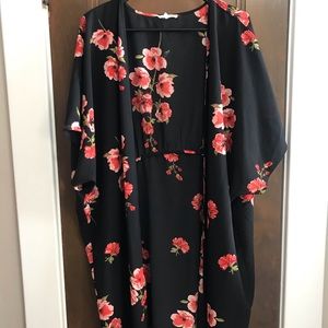 Maurice’s Floral kimono plus size 0/1